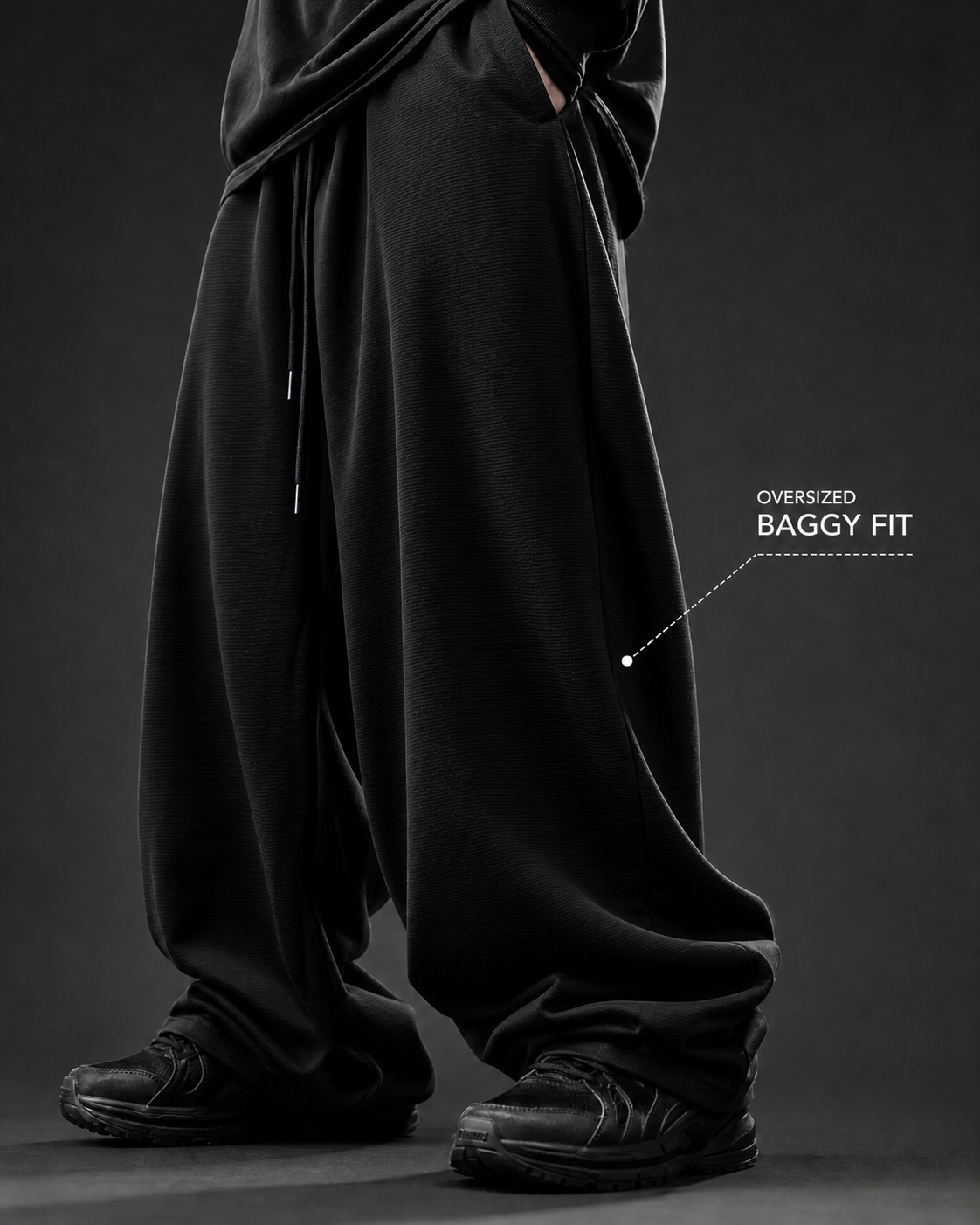 WHITE BAGGY JOGGERS - RELAXED